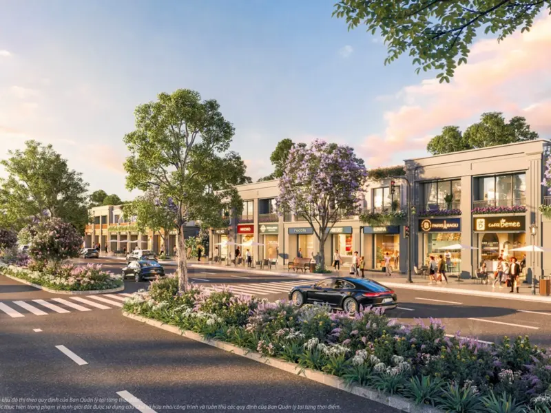 Đường nội khu rợp hoa Khu Golf Land, Vinhomes Royal Island Vũ Yên, Hải Phòng